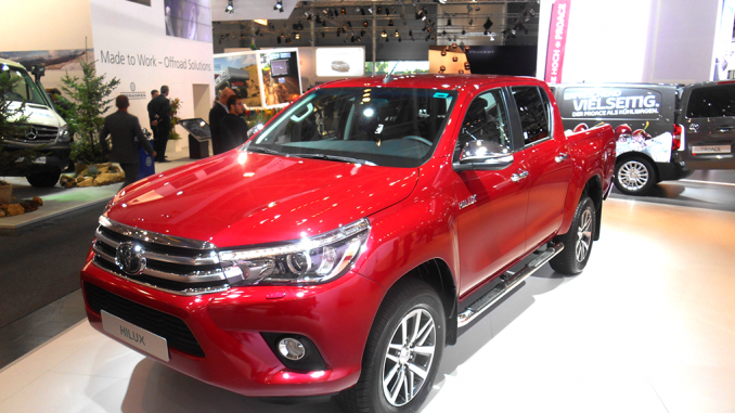 iaa_toyota-hilux