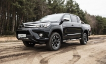 500_toyota-hilux-061217-raw-367