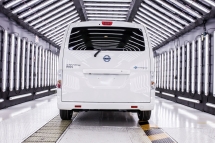 426227015_Nissan_begins_deliveries_of_new_extended-range_zero_emission_e-NV200_van_to