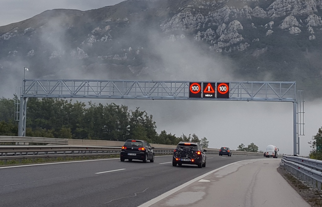 Jesenska megla zahteva več previdnosti