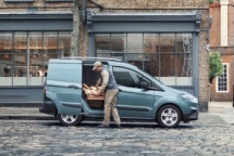 2018FordTransitCourier_01_3 (Small)