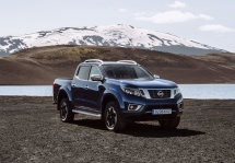 Nissan Navara Double Cab_Blue_Iceland_Static 3-source