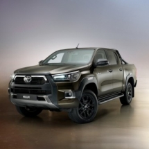 500_hilux3-4front