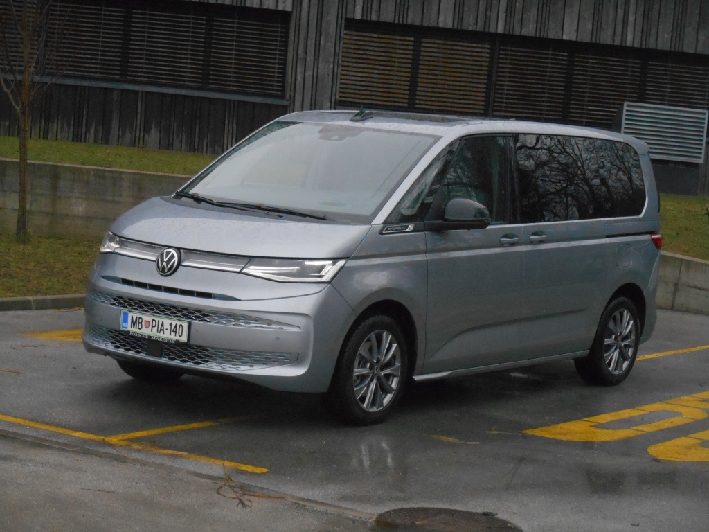 Novi Volkswagen Multivan s poslanstvom prostornosti in udobja